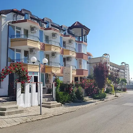 Sunny Island Gæstehus 2*