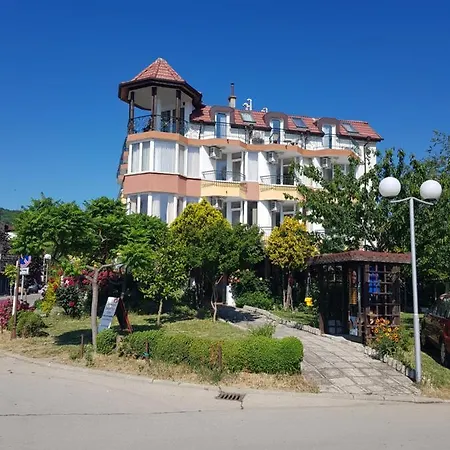 Sunny Island 2* Obzor