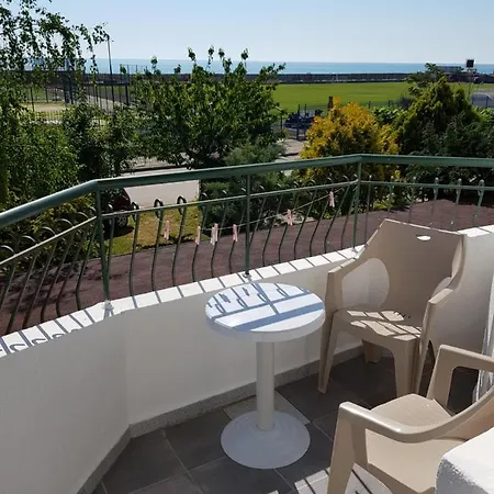 Sunny Island Guest house