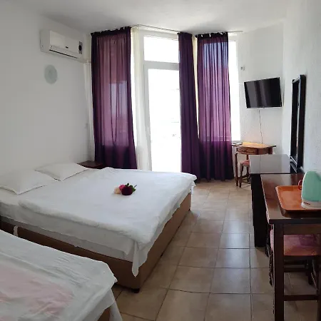 Sunny Island Guest house 2*