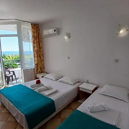 Sunny Island Guest house 2*