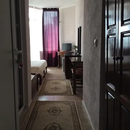 Sunny Island Guest house 2*