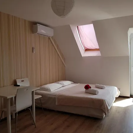 Sunny Island 2* Obzor