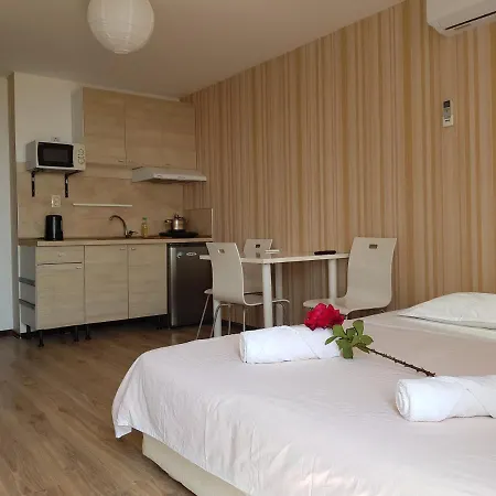 Sunny Island Gæstehus Obzor