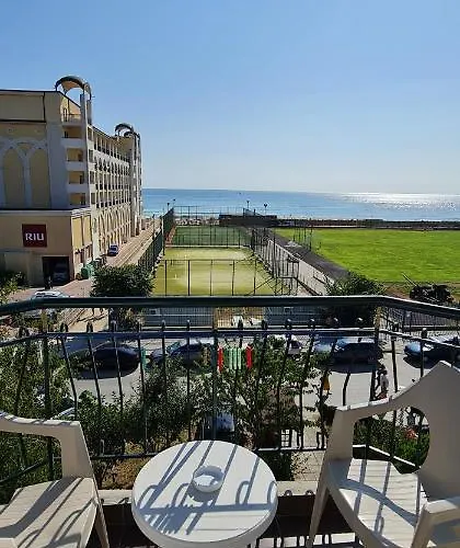 Pensión Sunny Island