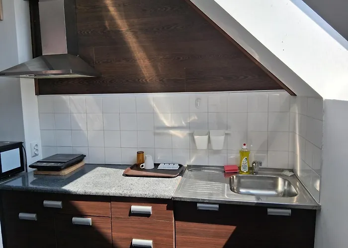 Sunny Island Pensión