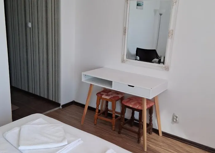 Sunny Island Pensión 2*