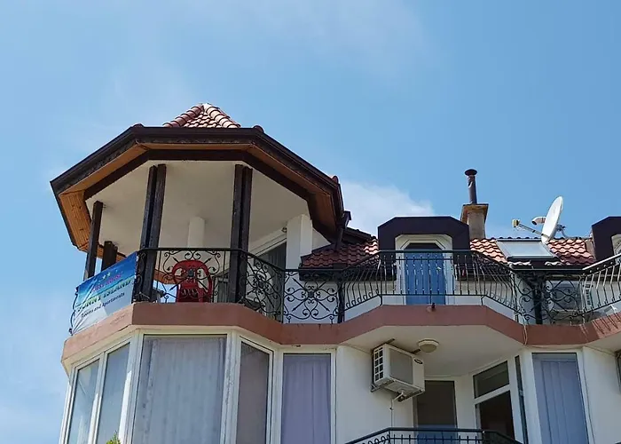 Sunny Island Pensión Obzor