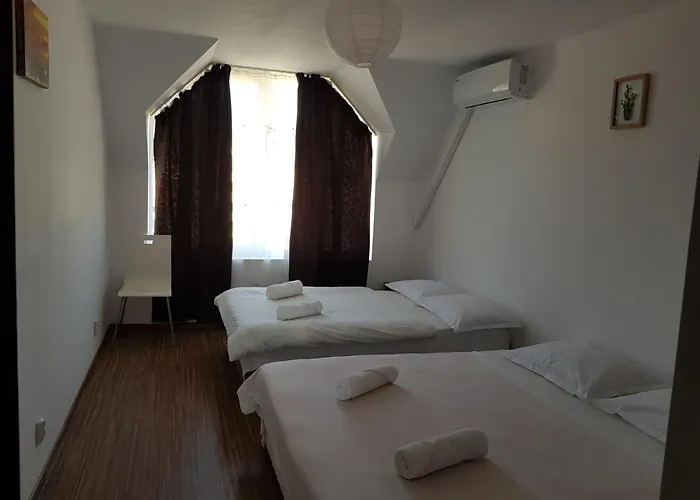 Sunny Island Pensión