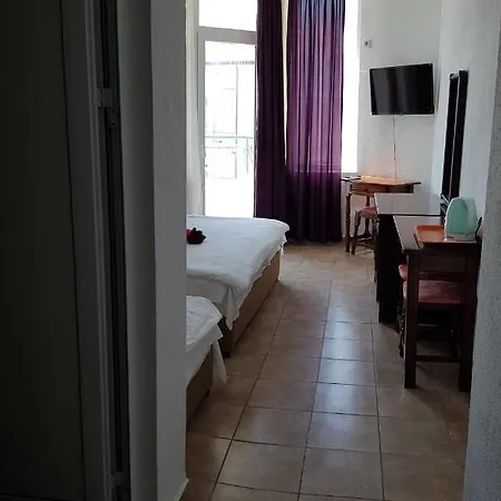Sunny Island Гостевой дом 2*