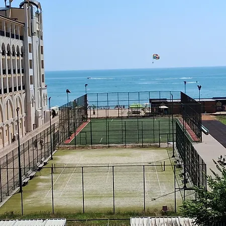 Гостевой дом Sunny Island 2*