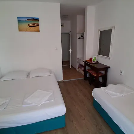 Гостевой дом Sunny Island 2*